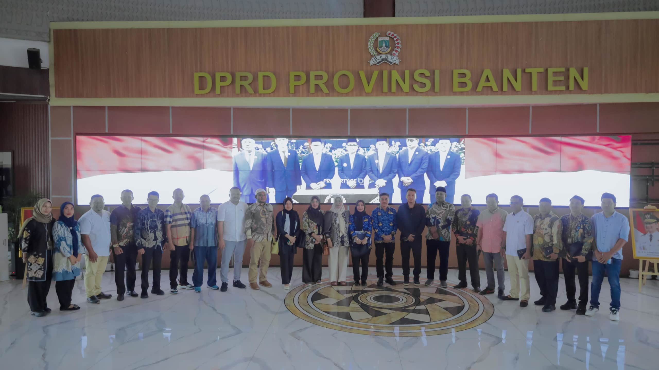 Sekretariat DPRD Banten Menerima Kunjungan DPRD Maluku Utara  