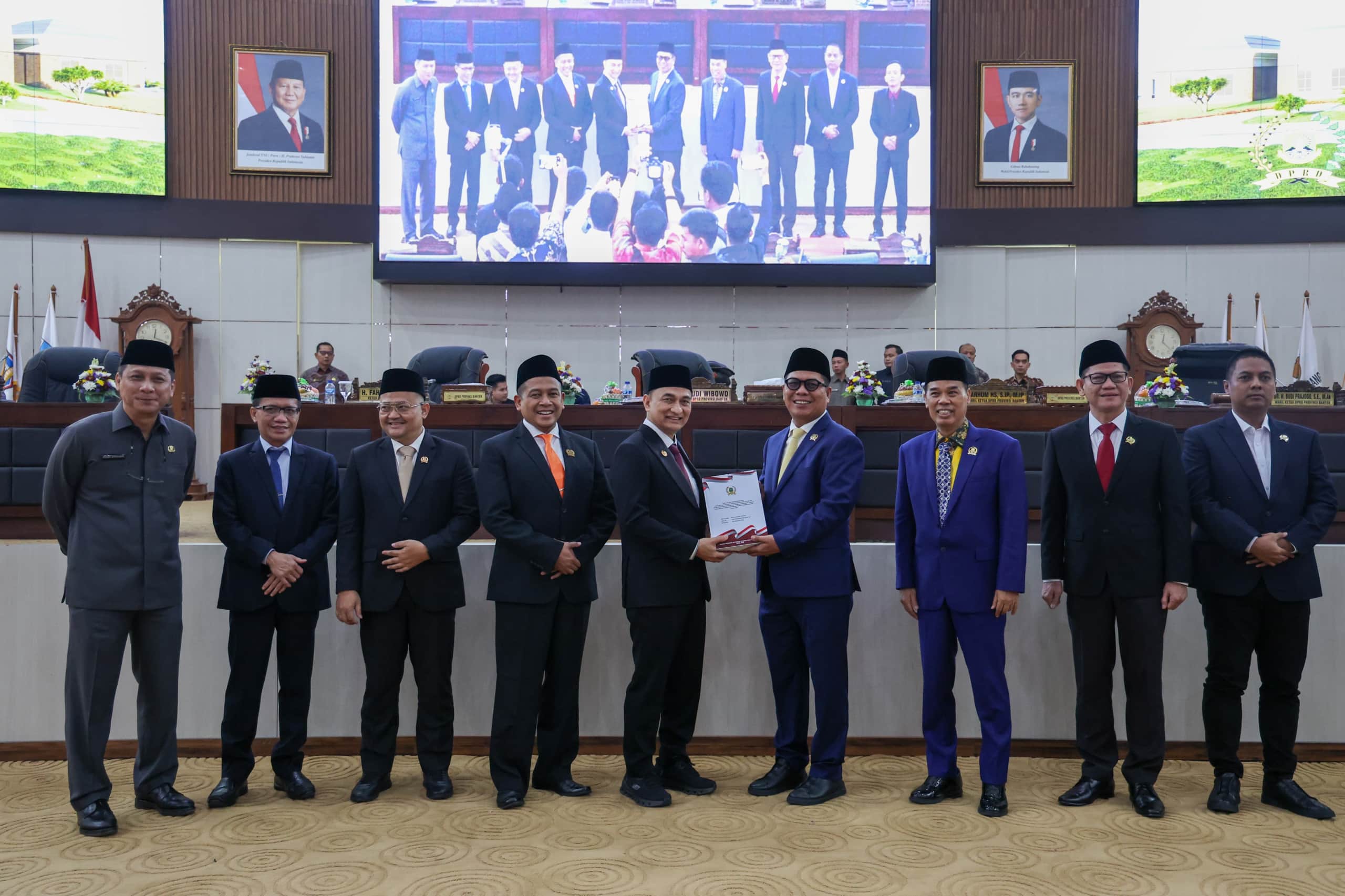 DPRD Banten Sampaikan Rekomendasi Pansus LKPj 2024, Pemprov Komitmen Tindaklanjuti