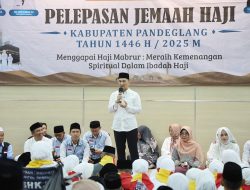 Wagub Banten A Dimyati Natakusumah Lepas Jamaah Haji Kloter 33 JKG Kabupaten Pandeglang