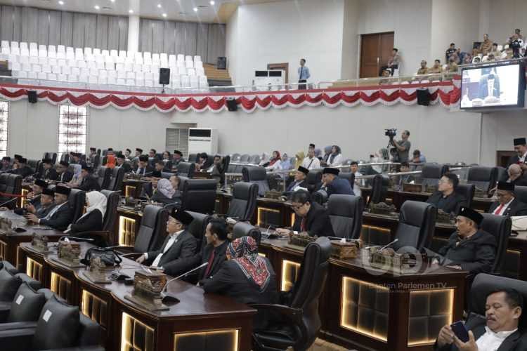 Rapat Paripurna DPRD Banten